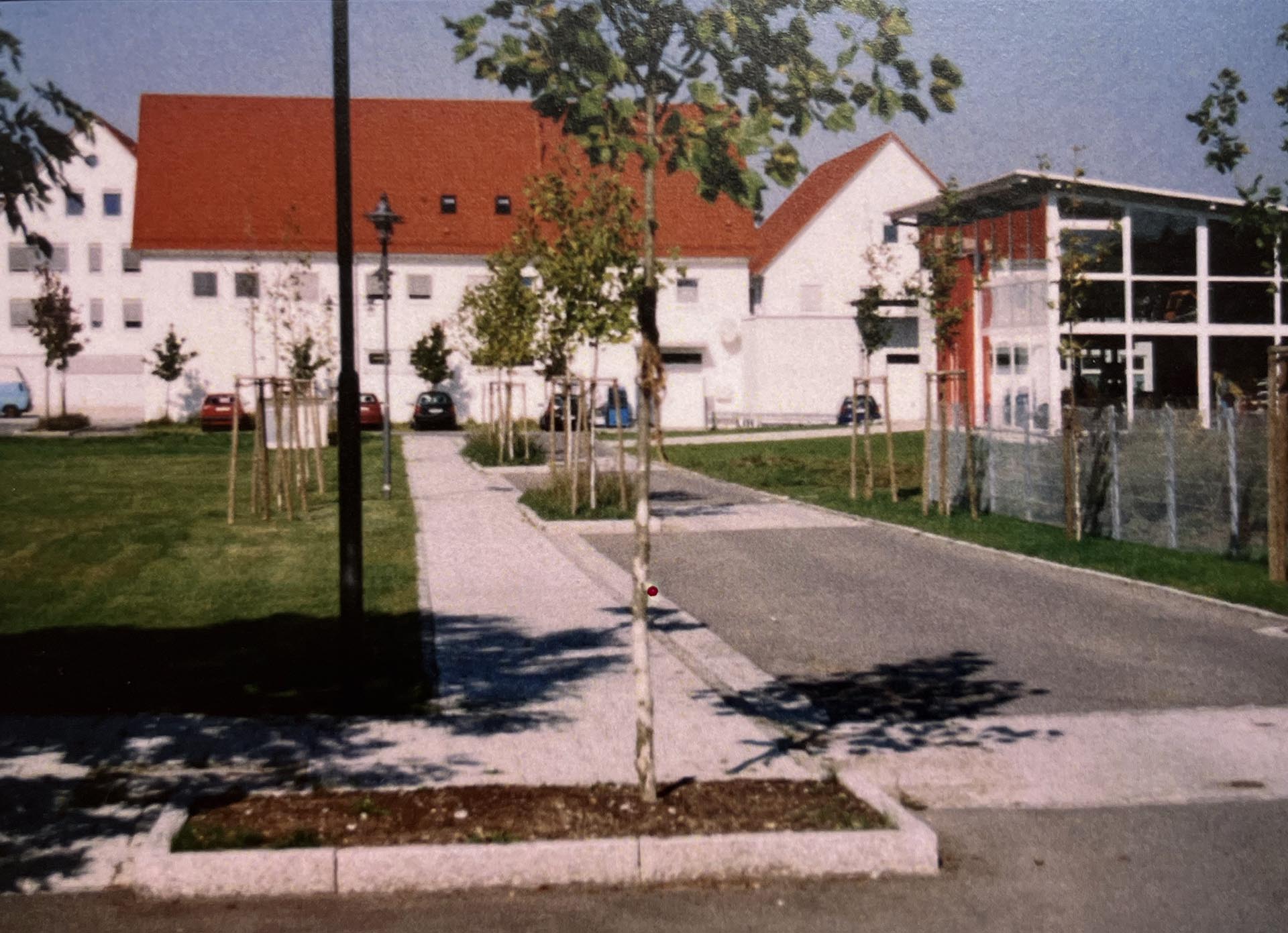 Zufahrtsstrasse Turn-und Festhalle Burgrieden